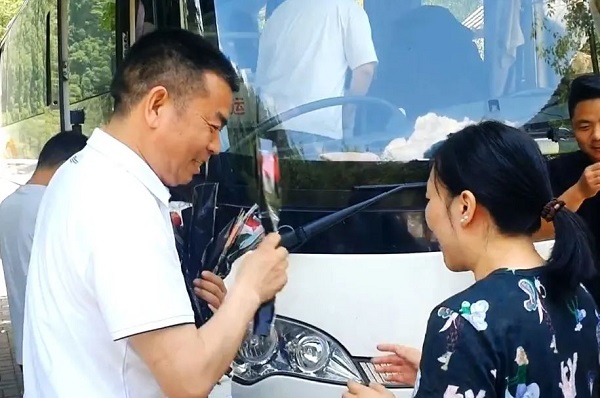 1684829161514741.jpg 2.jpg